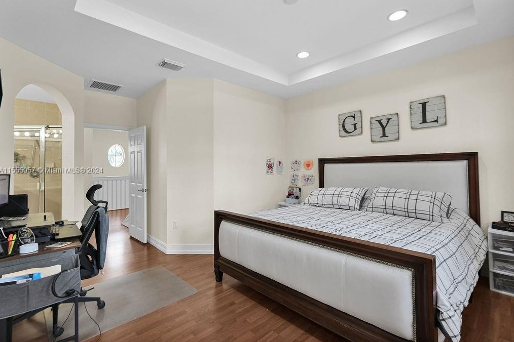 11811 137 Pl, Miami FL 33186-7223 exterior