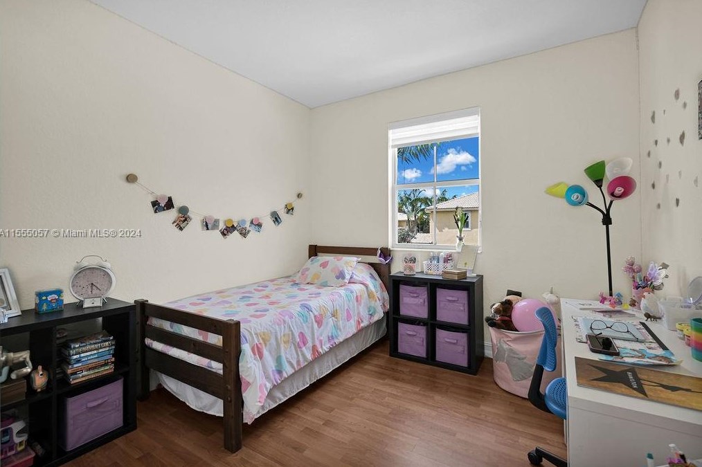 11811 137 Pl, Miami FL 33186-7223 exterior