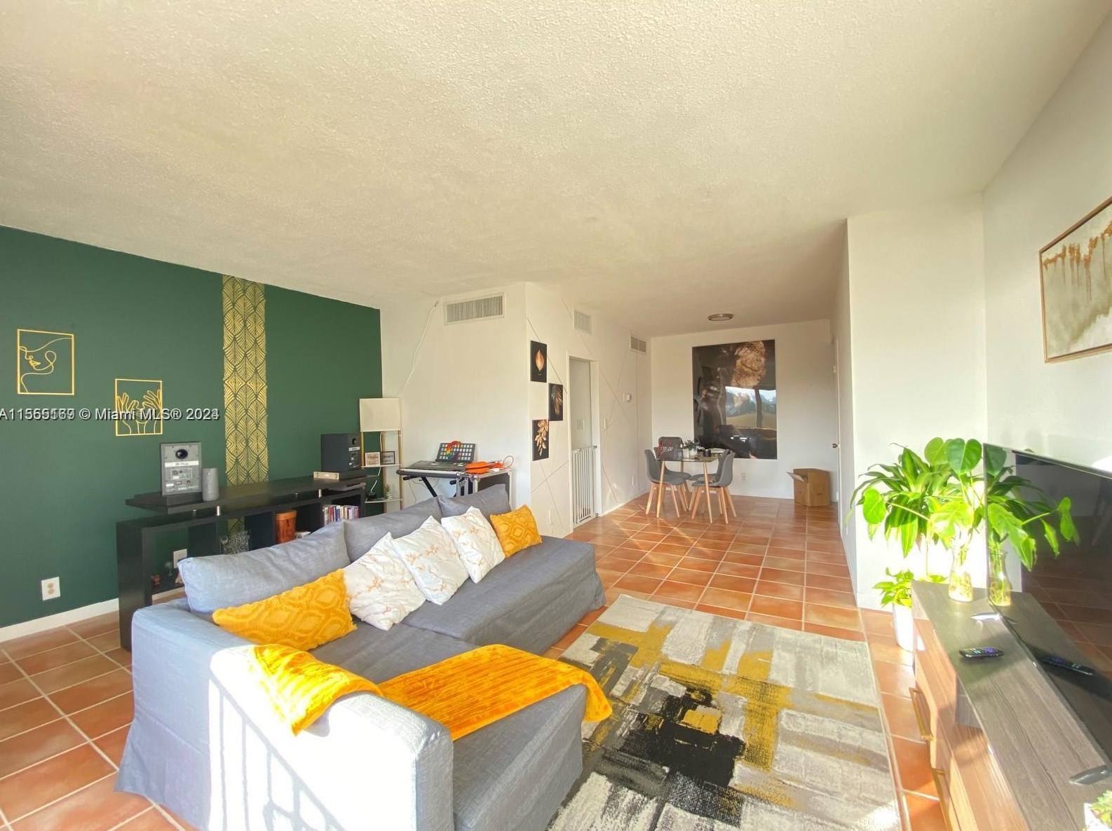 880 Ne 69th St #4p, Miami, FL