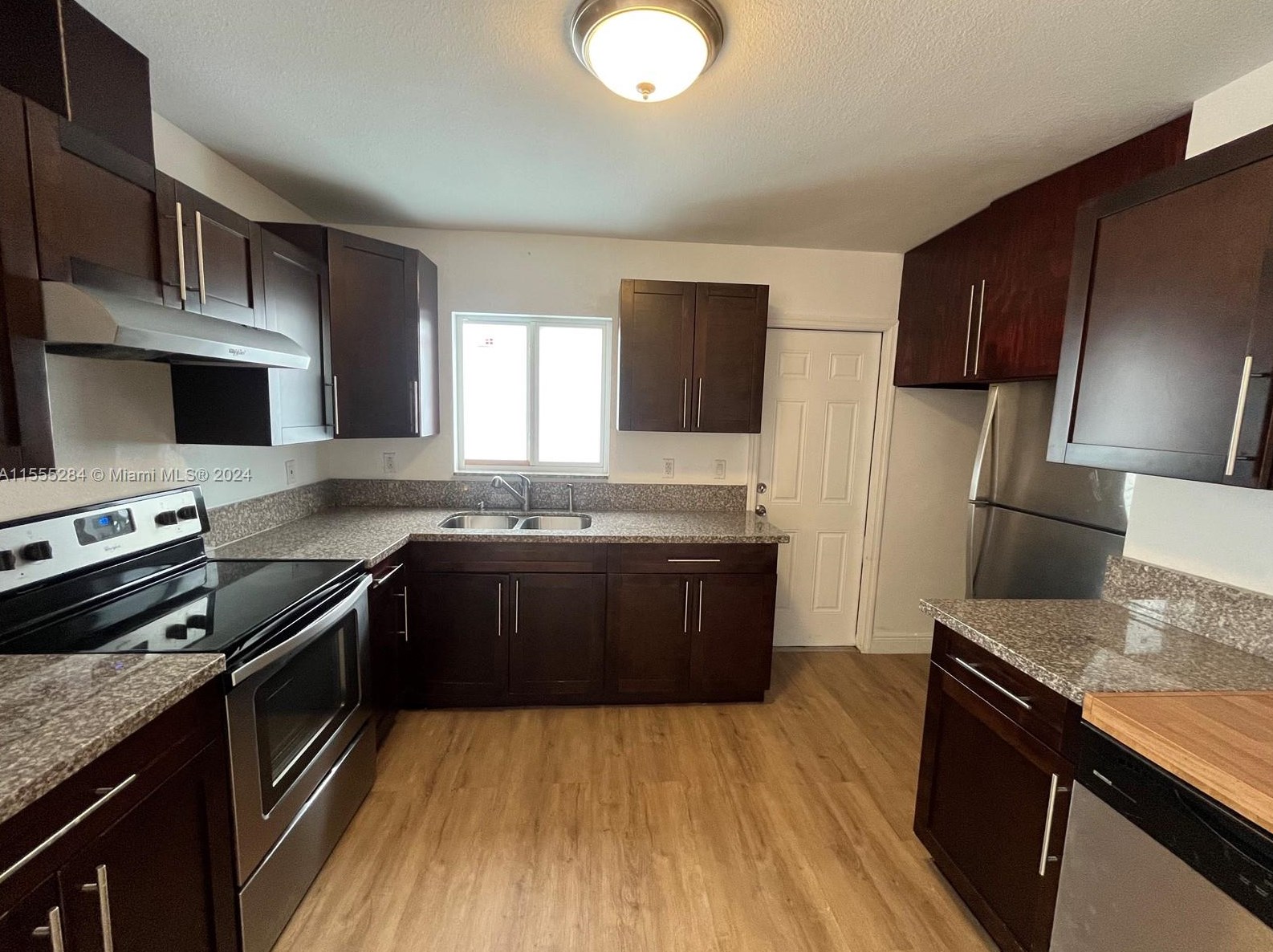 515 Nw 77th St #515, Miami, FL 33150