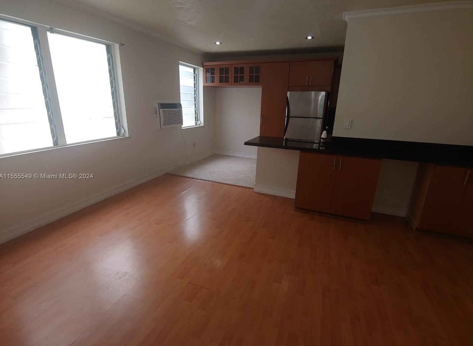 7928 Harding Ave, Miami FL 33141-1617 exterior