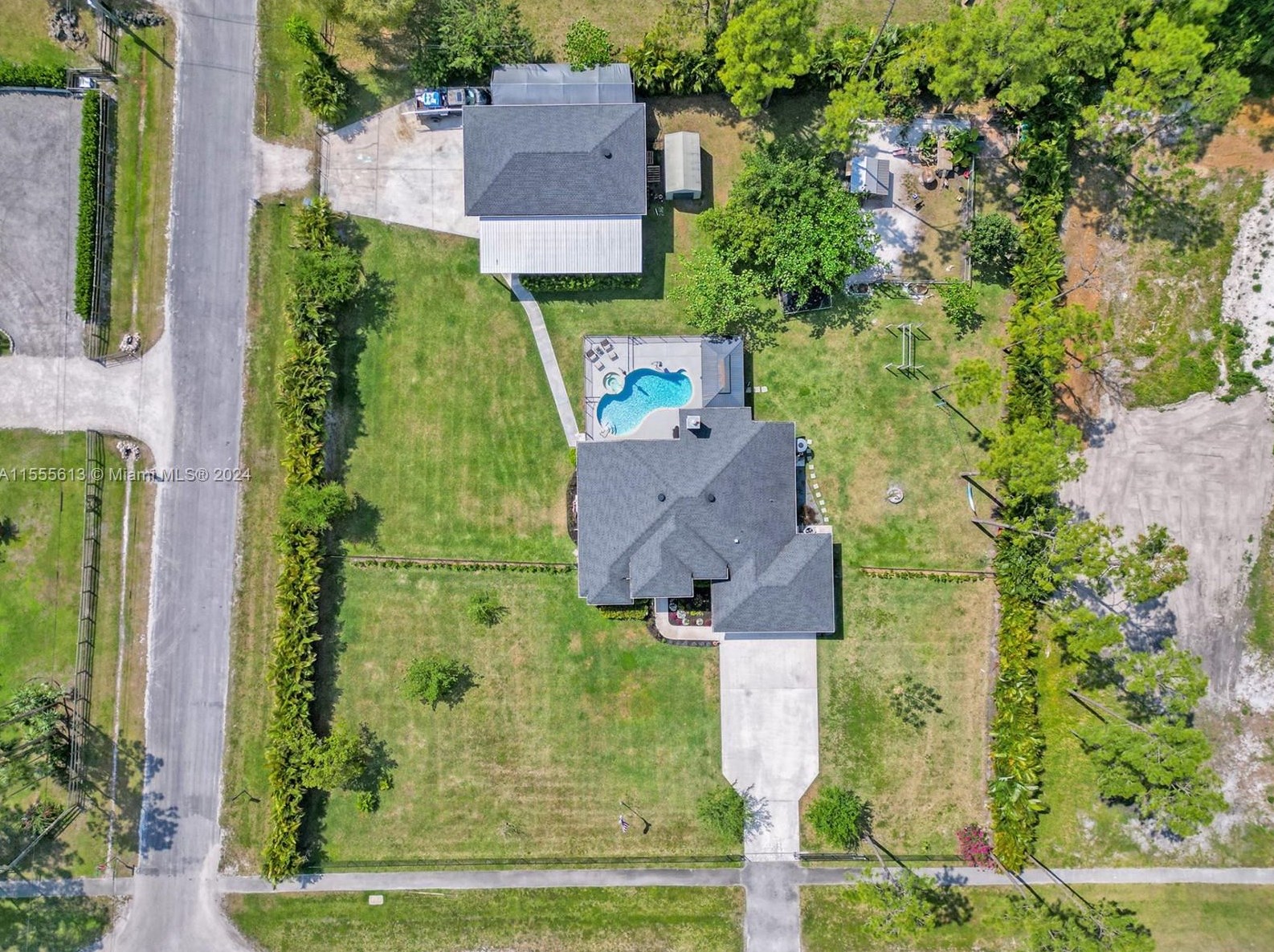 7397 Banyan Blvd, Town Of Loxahatchee Groves FL  33470-2762 exterior