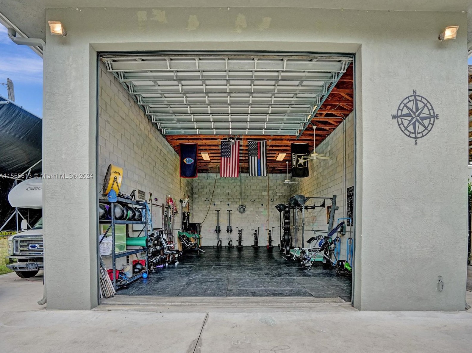 7397 Banyan Blvd, Town Of Loxahatchee Groves FL  33470-2762 exterior