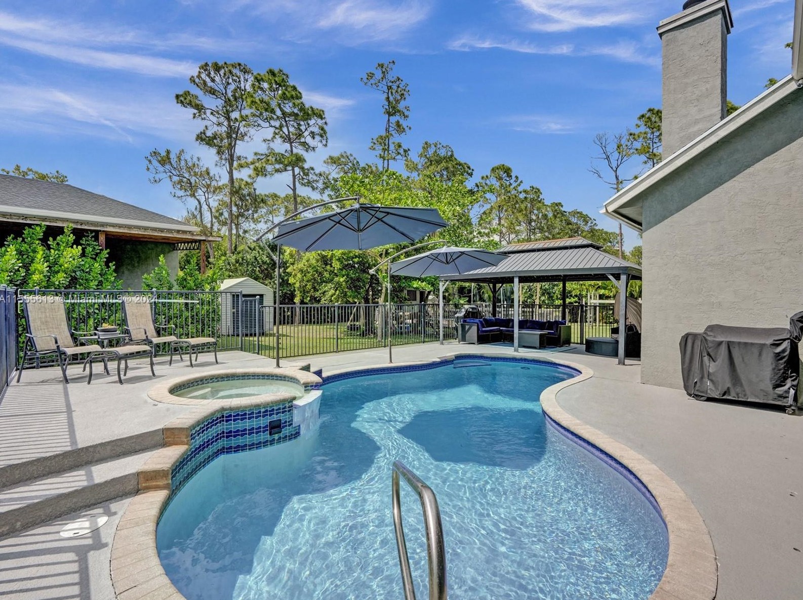 7397 Banyan Blvd, Town Of Loxahatchee Groves FL  33470-2762 exterior