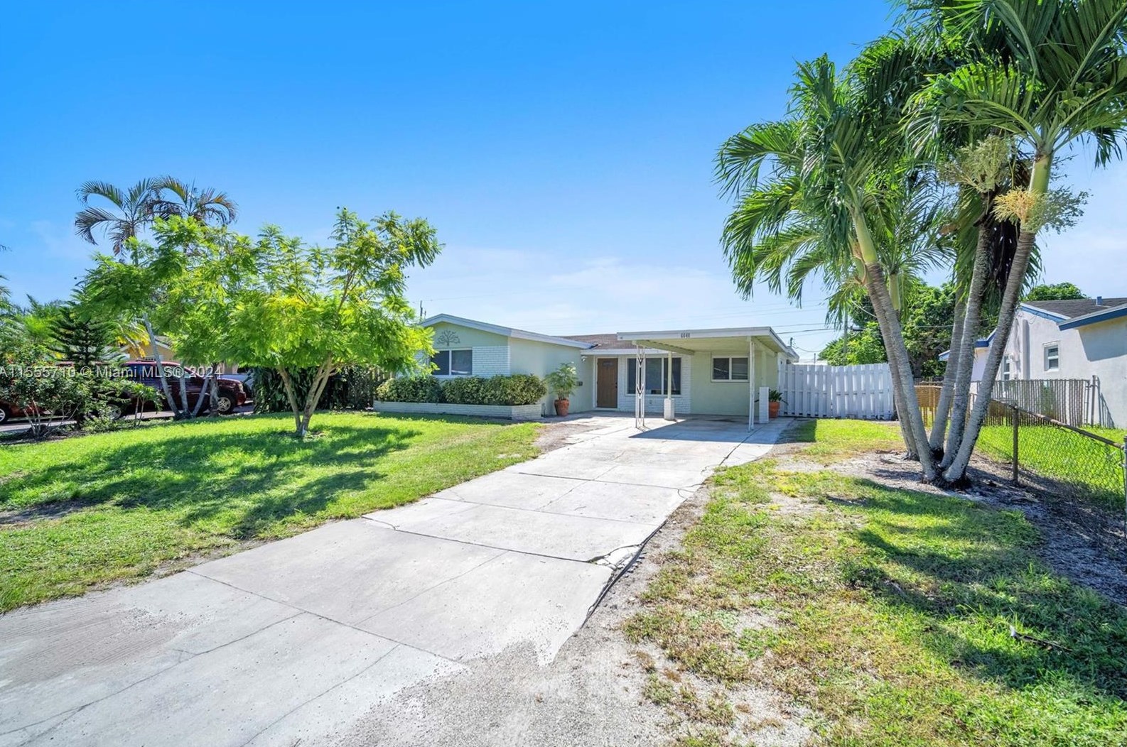 6640 Evans St, Hollywood, FL 33024-1910