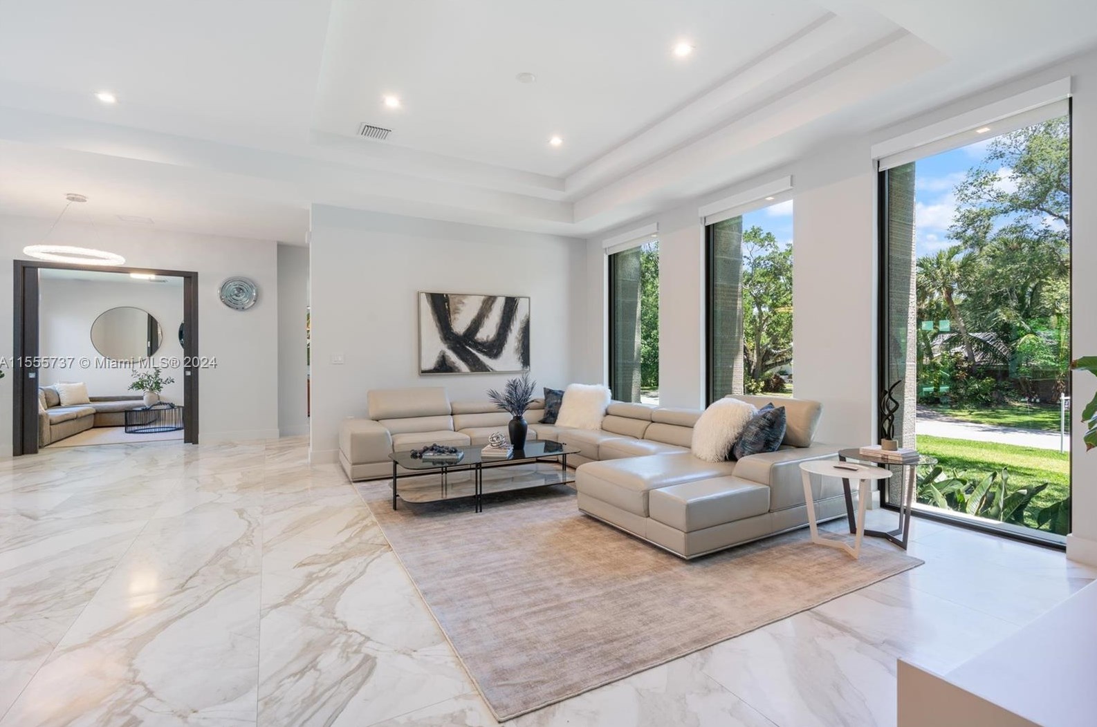 1245 94 St, Miami FL 33138-2947 exterior