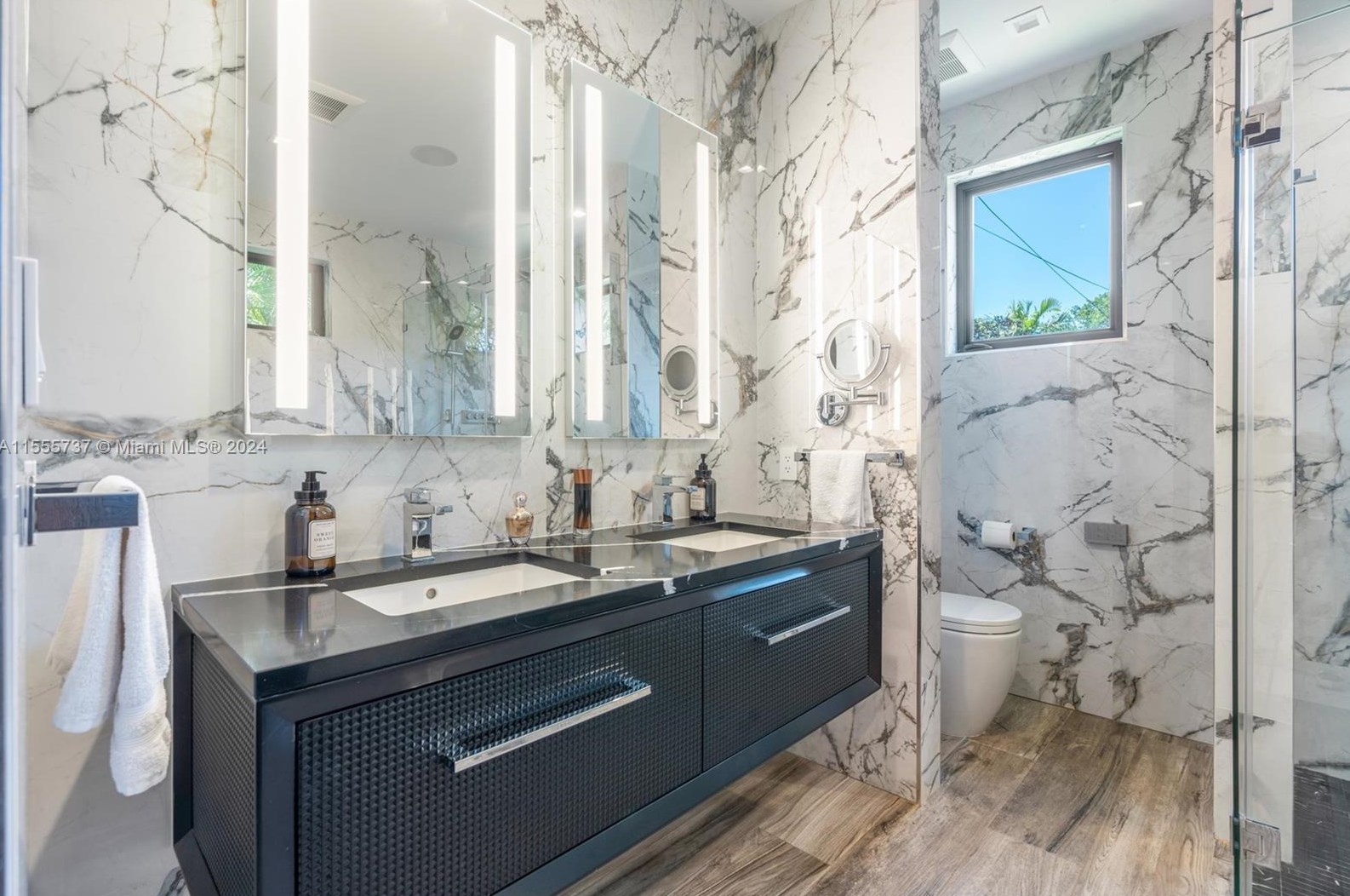 1245 94 St, Miami FL 33138-2947 exterior