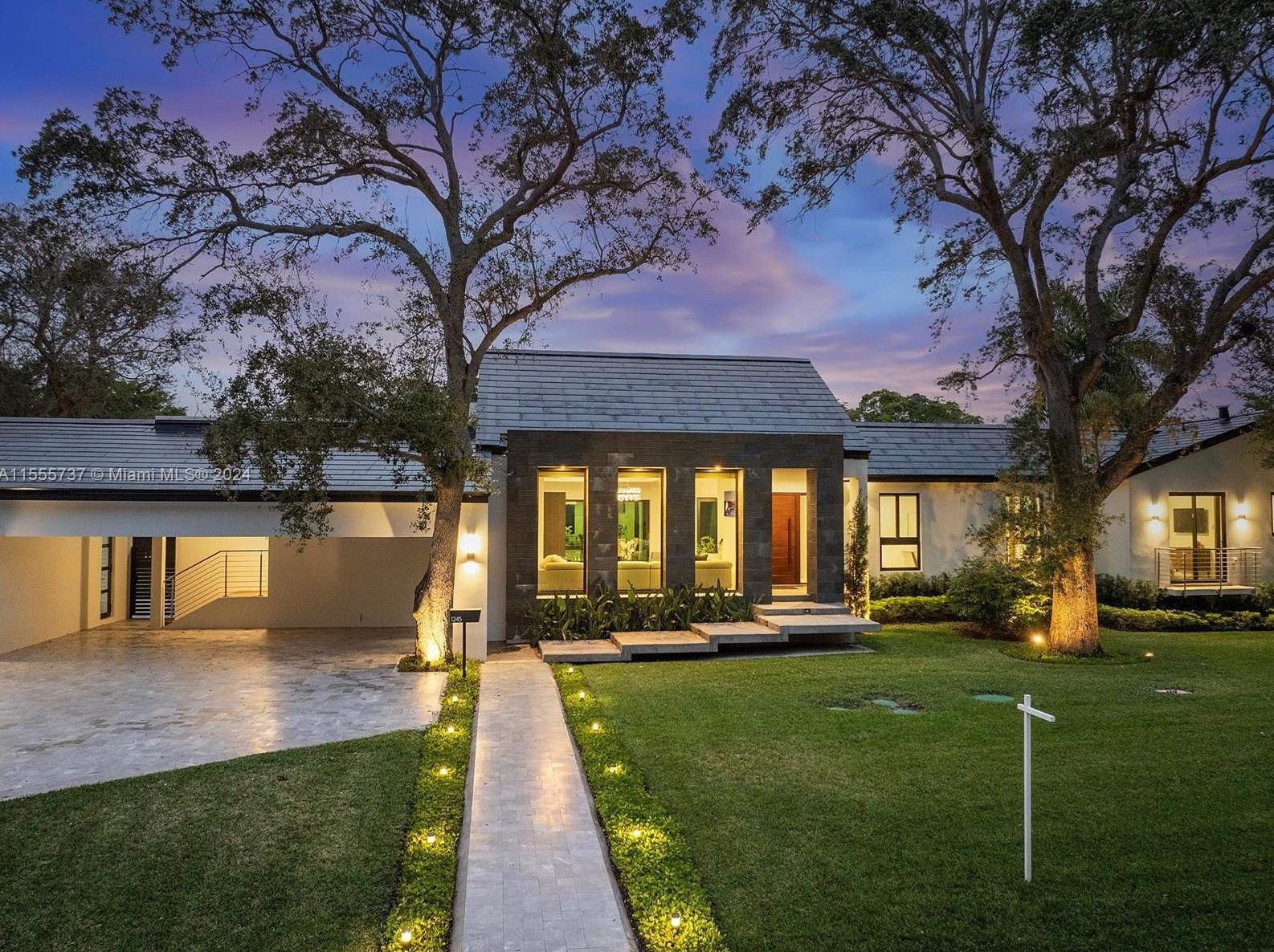 1245 94 St, Miami FL 33138-2947 exterior