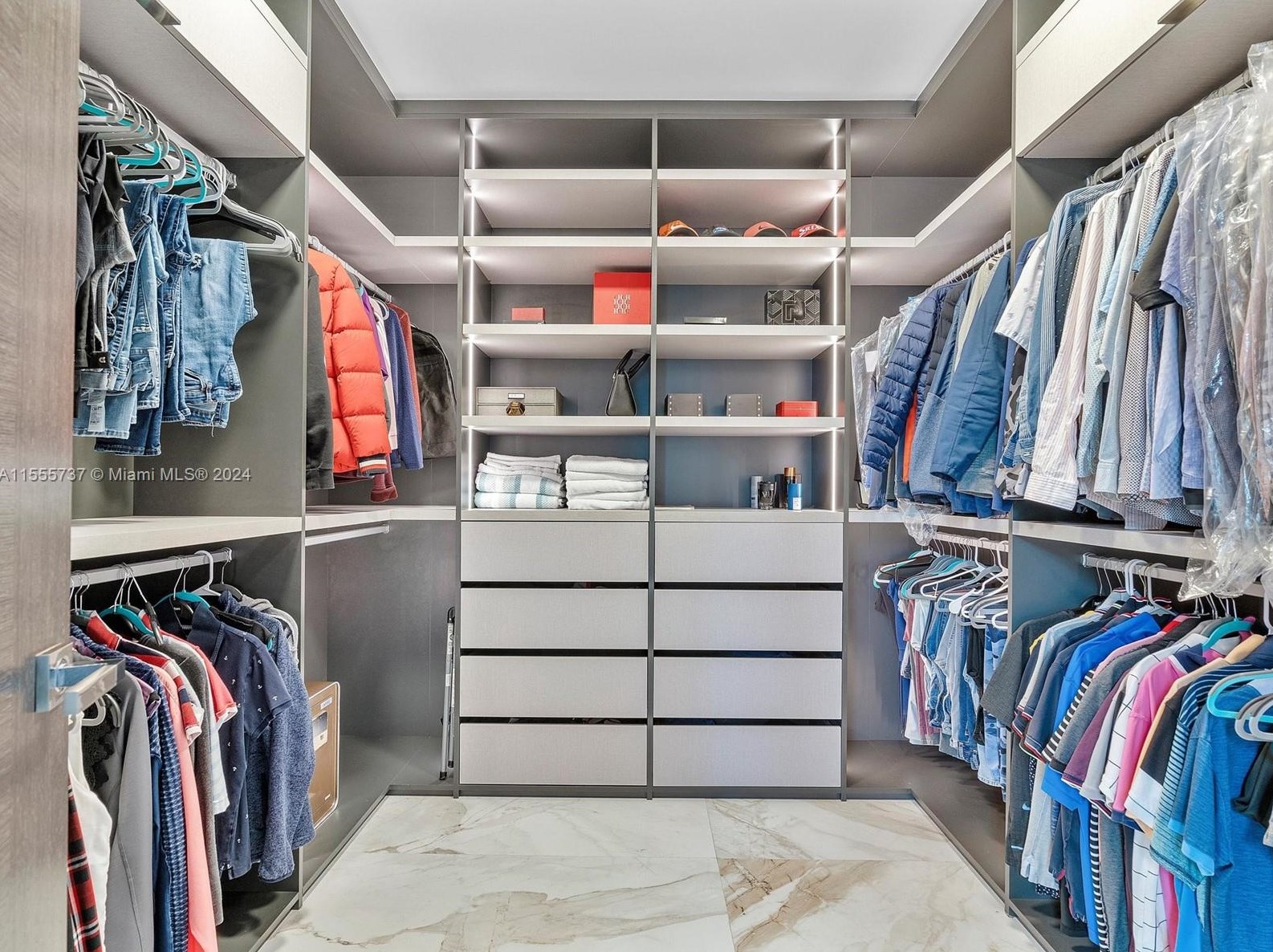 1245 94 St, Miami FL 33138-2947 exterior