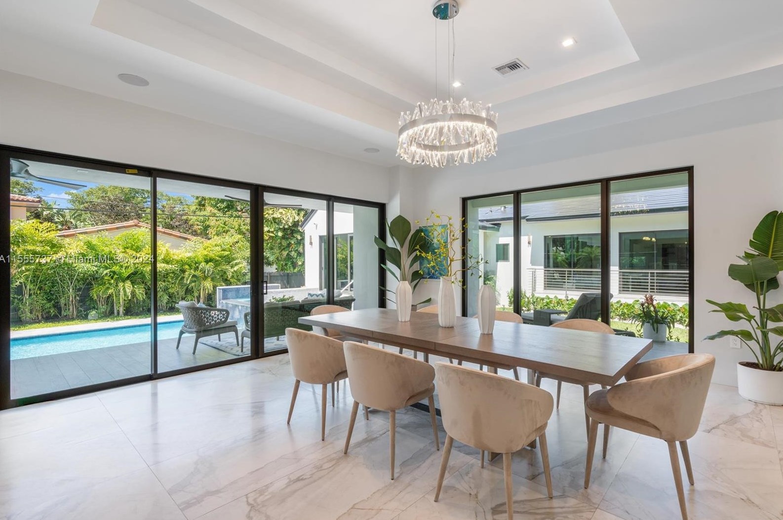 1245 94 St, Miami FL 33138-2947 exterior