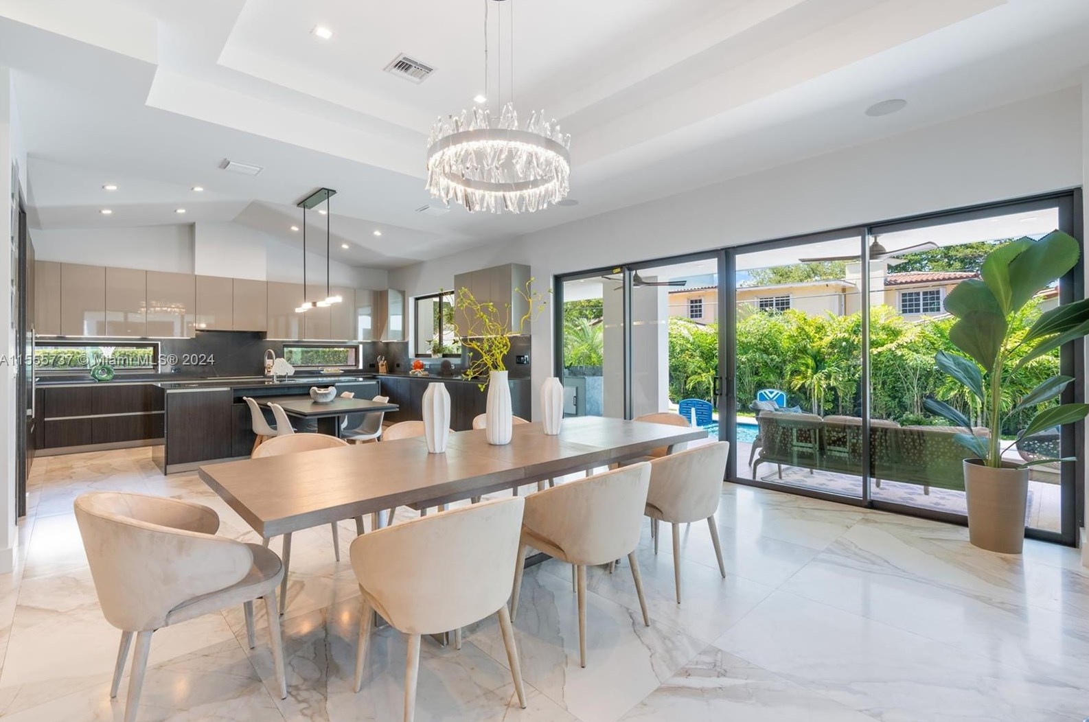 1245 94 St, Miami FL 33138-2947 exterior