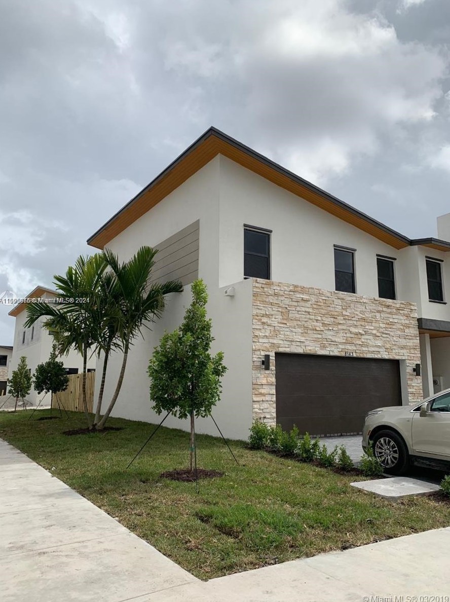 8143 105th Ave, Miami, FL 33178-2920