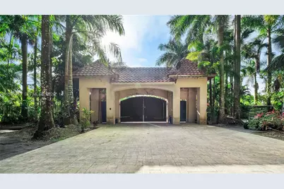 20551 SW 162nd Ave, Miami, FL 33187 - Photo 2