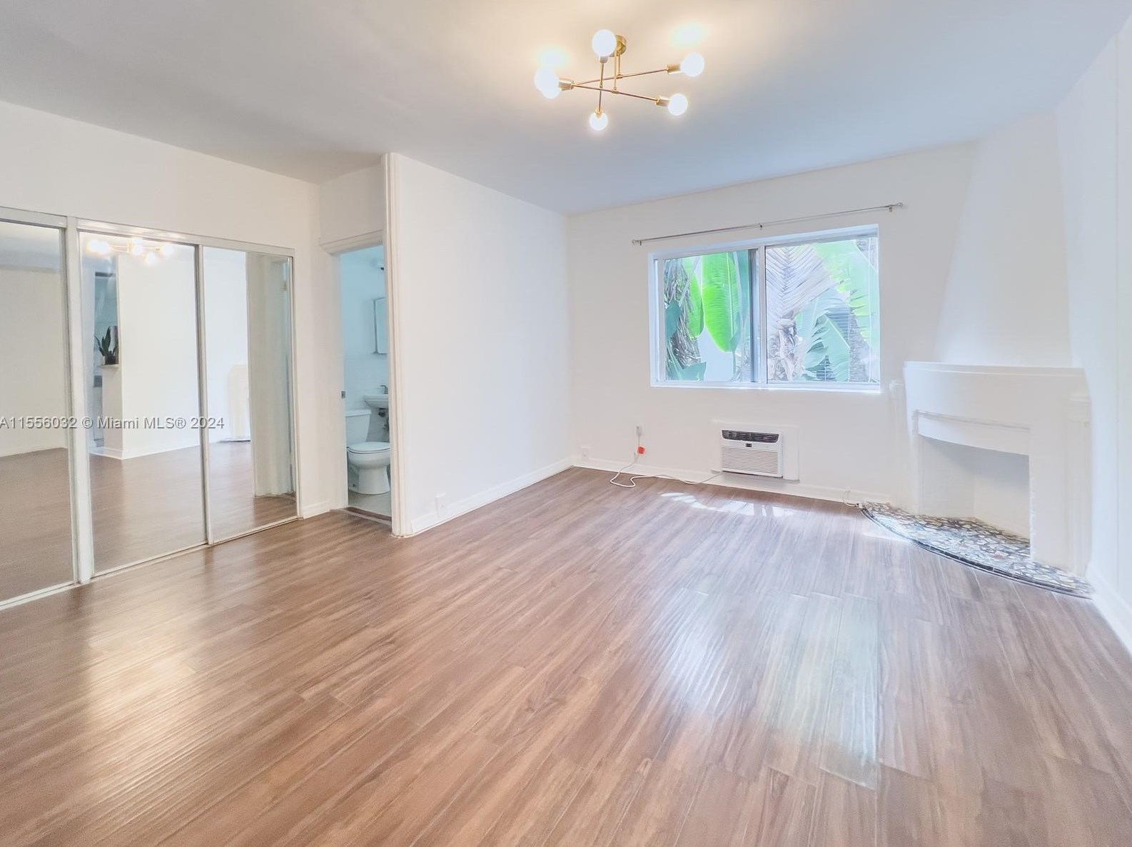 1525 Meridian Ave, Miami Beach, FL 33139-3404