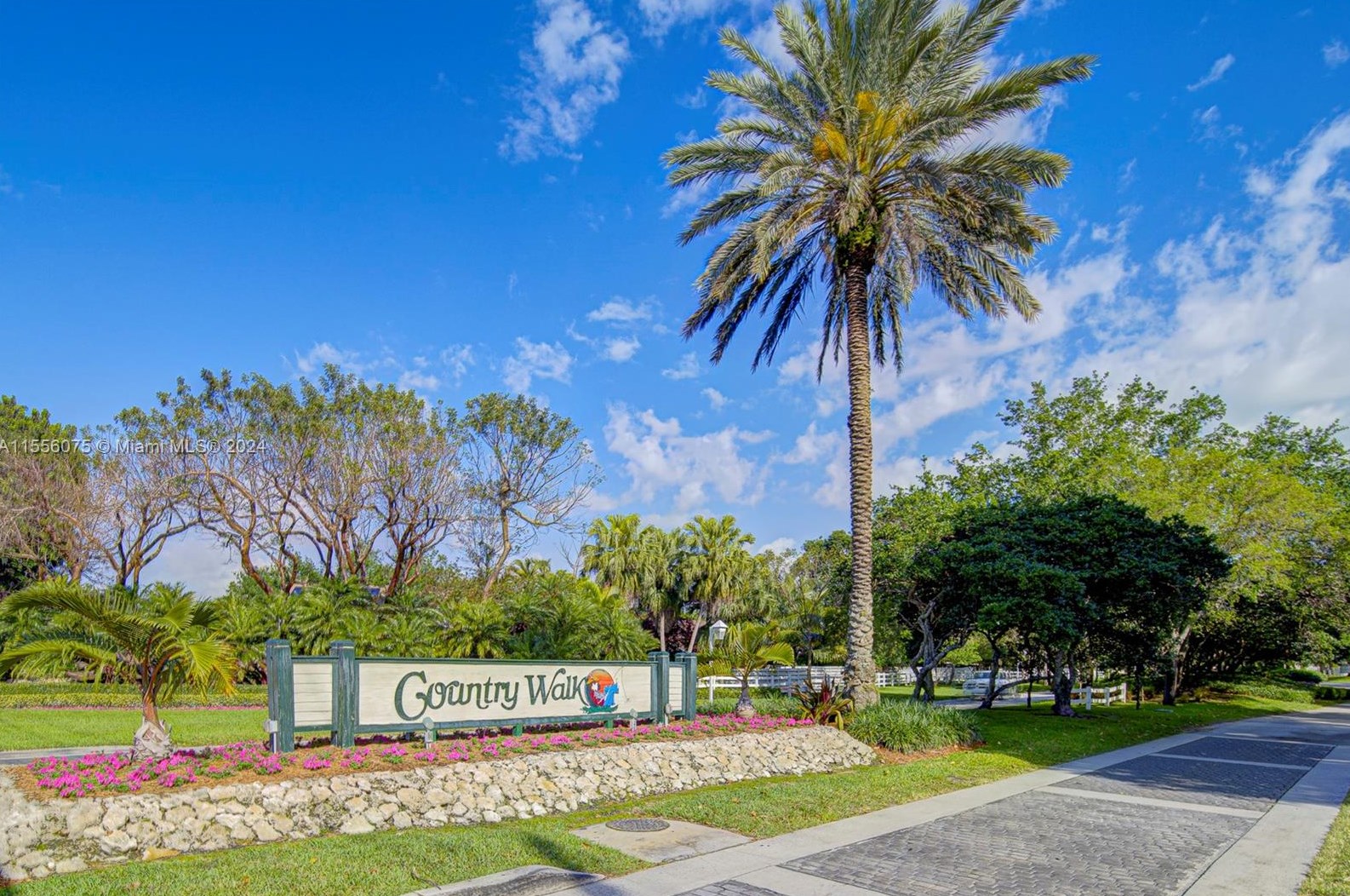 14523 144th Ct, Miami, FL 33186-5683