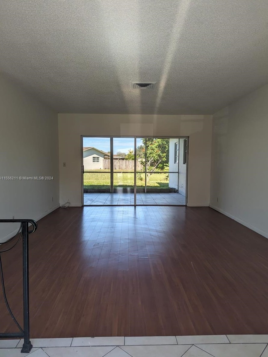 9641 5th St, Hollywood FL  33024-6259 exterior