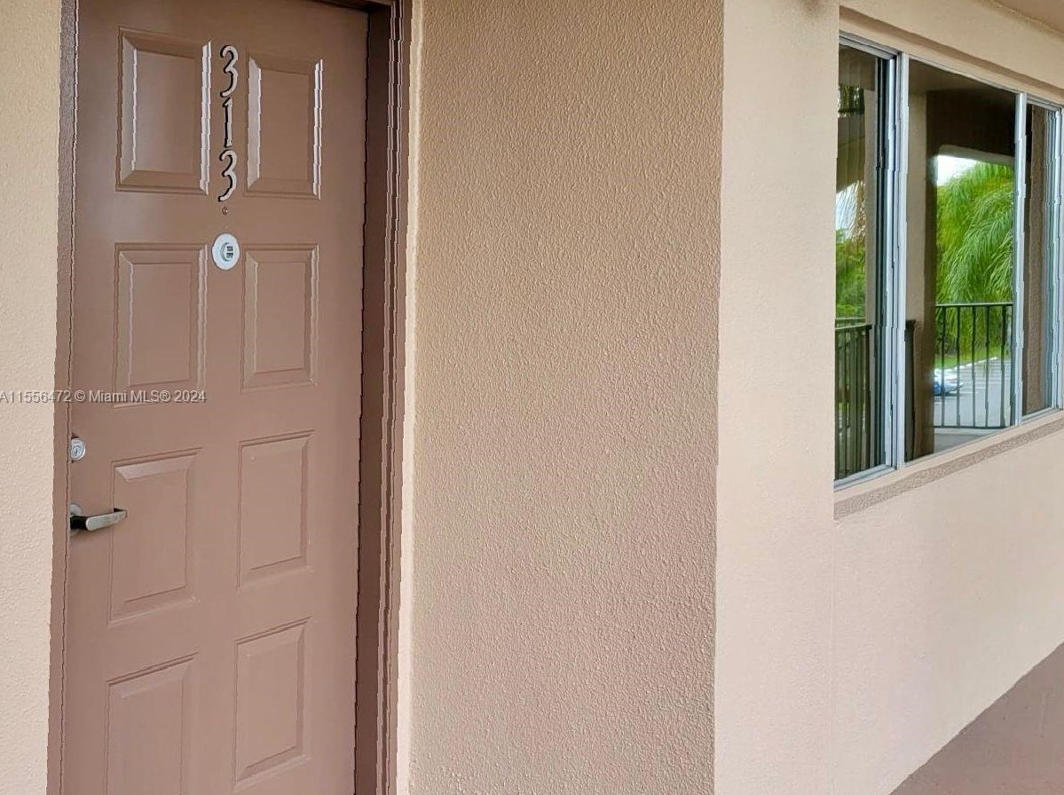 12651 16th Ct, Hollywood FL  33027-2186 exterior