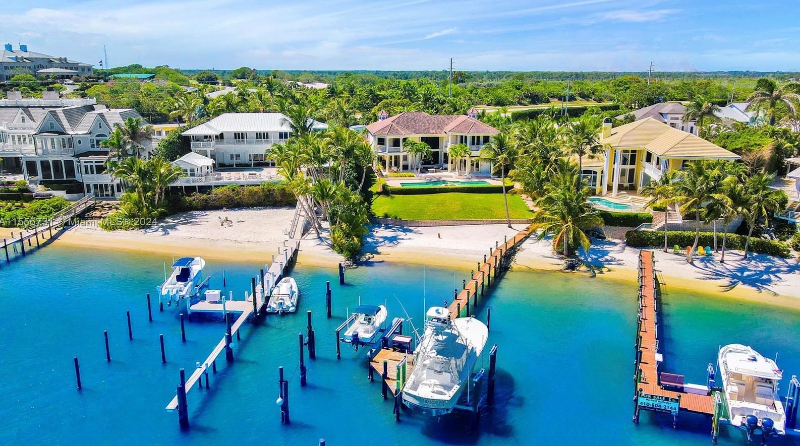 17581 Conch Bar Ave, Jupiter FL 33469-1709 exterior