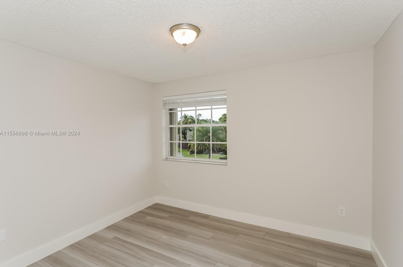 5111 154th Ave, Miami FL  33185-4512 exterior