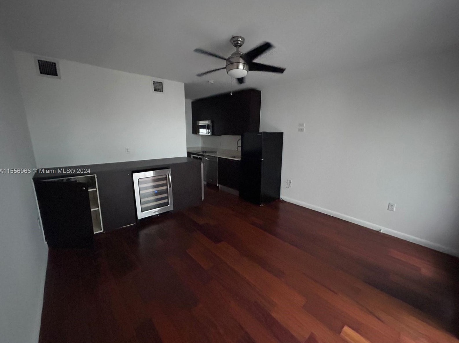 1560 Pennsylvania Ave #212, Miami, FL 33139