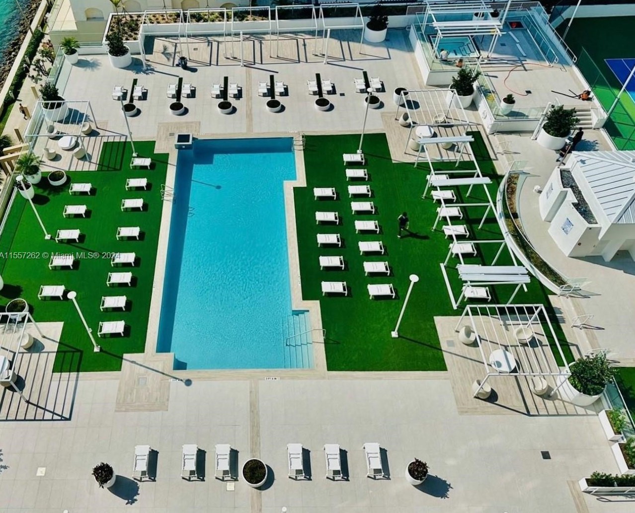 770 Claughton Island Dr, Miami FL 33131-2451 exterior