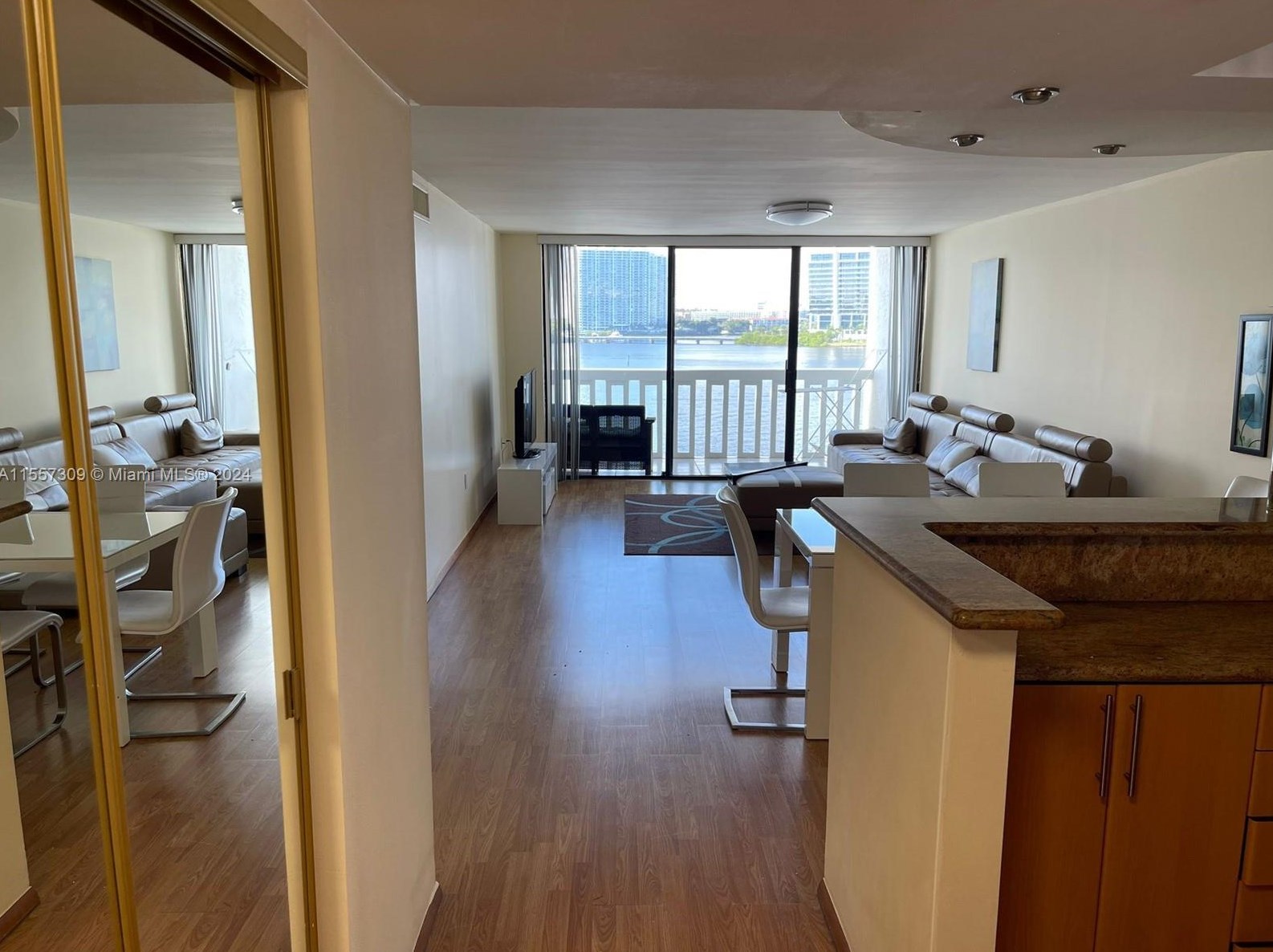 17900 Bay Rd, Miami, FL 33160-2735