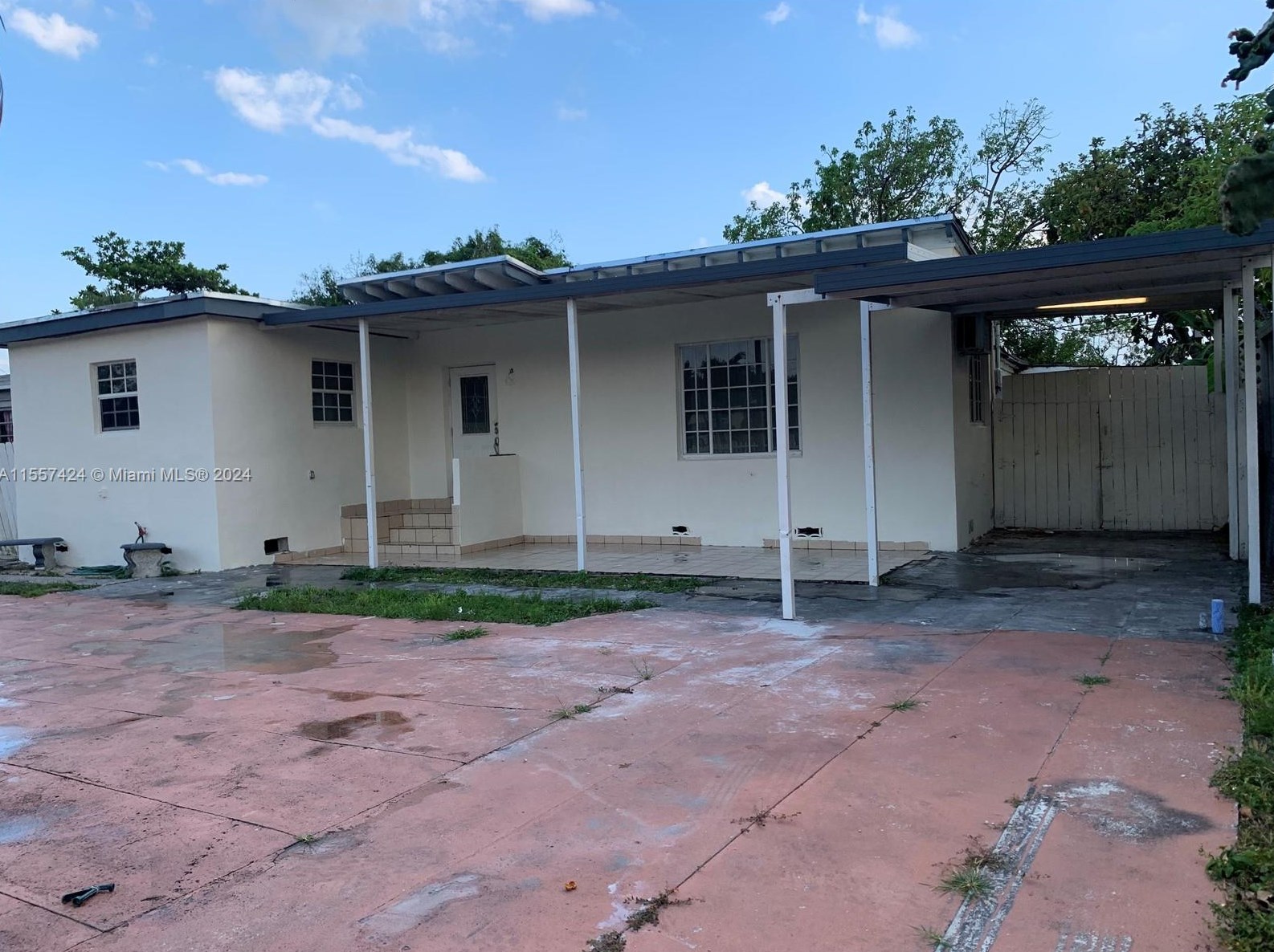 1050 116th Terrace Rd, Miami, FL 33168-3857