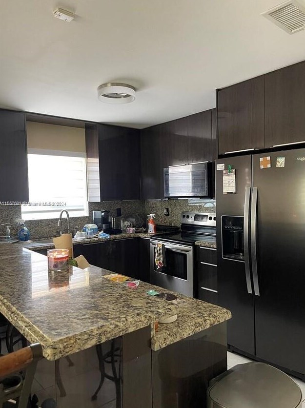 10331 20th Ter, Miami, FL 33165-7387