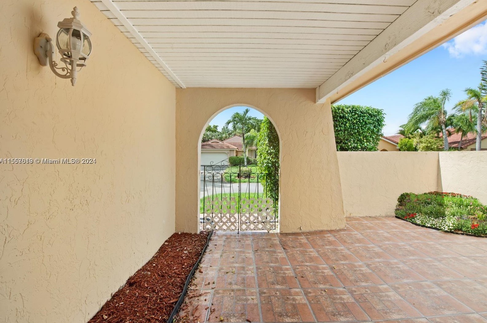 17329 Nw 62nd Ct, Hialeah, FL 33015