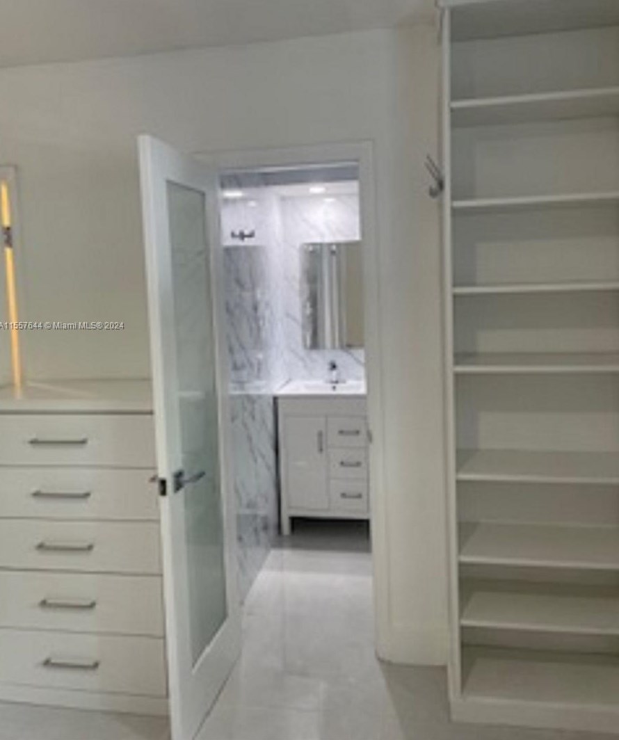 2930 Day Ave #n104, Miami, FL 33133
