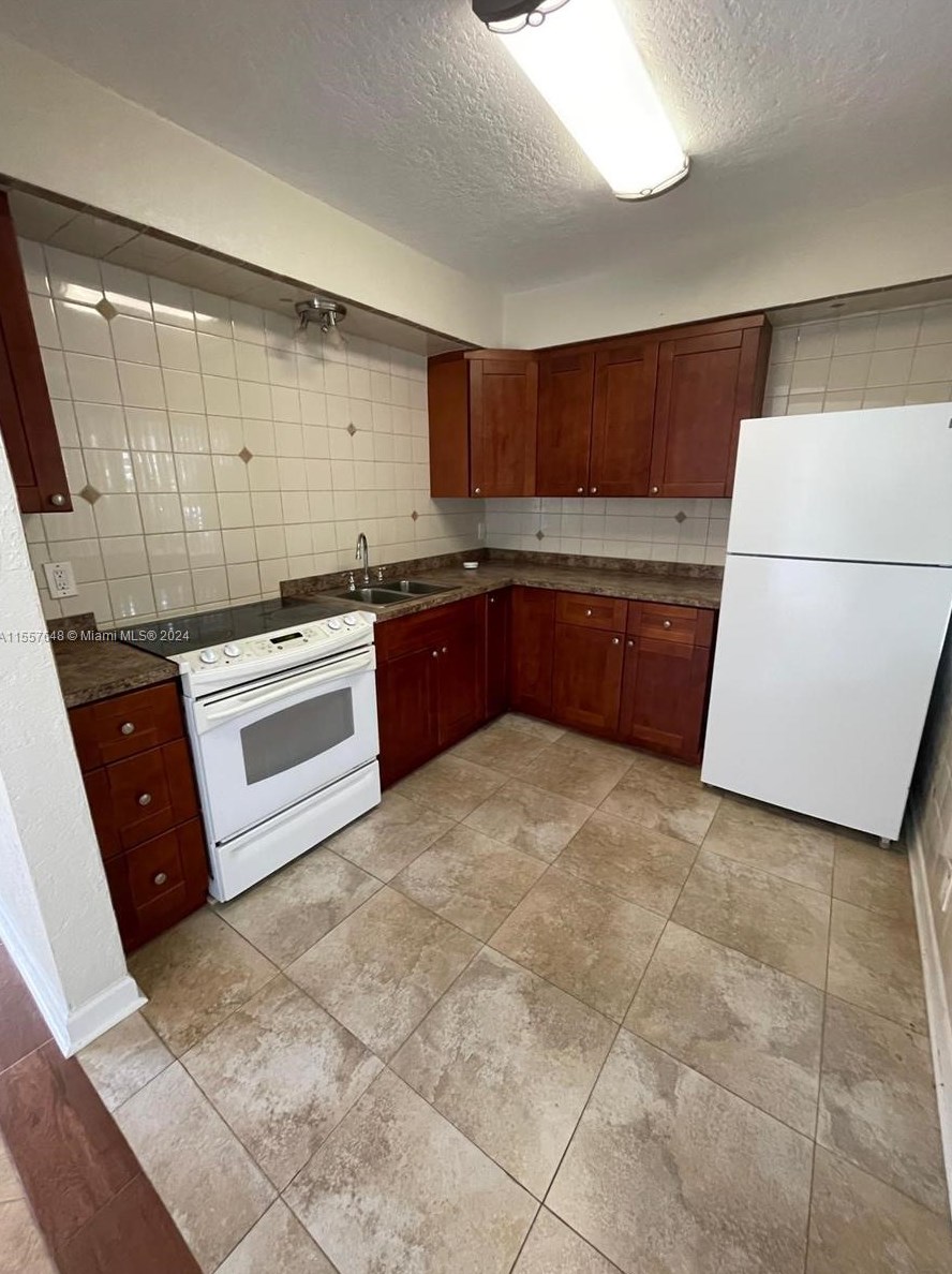625 S 20th Ave #8, Hollywood, FL 33020