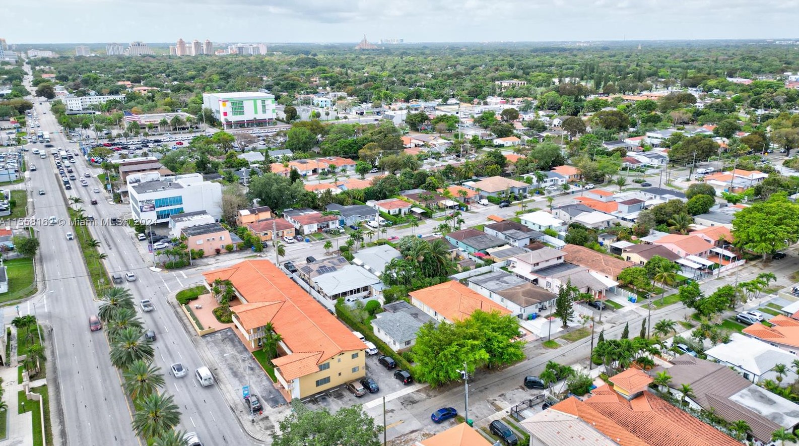 4210 5th St, Miami, FL 33126-5456