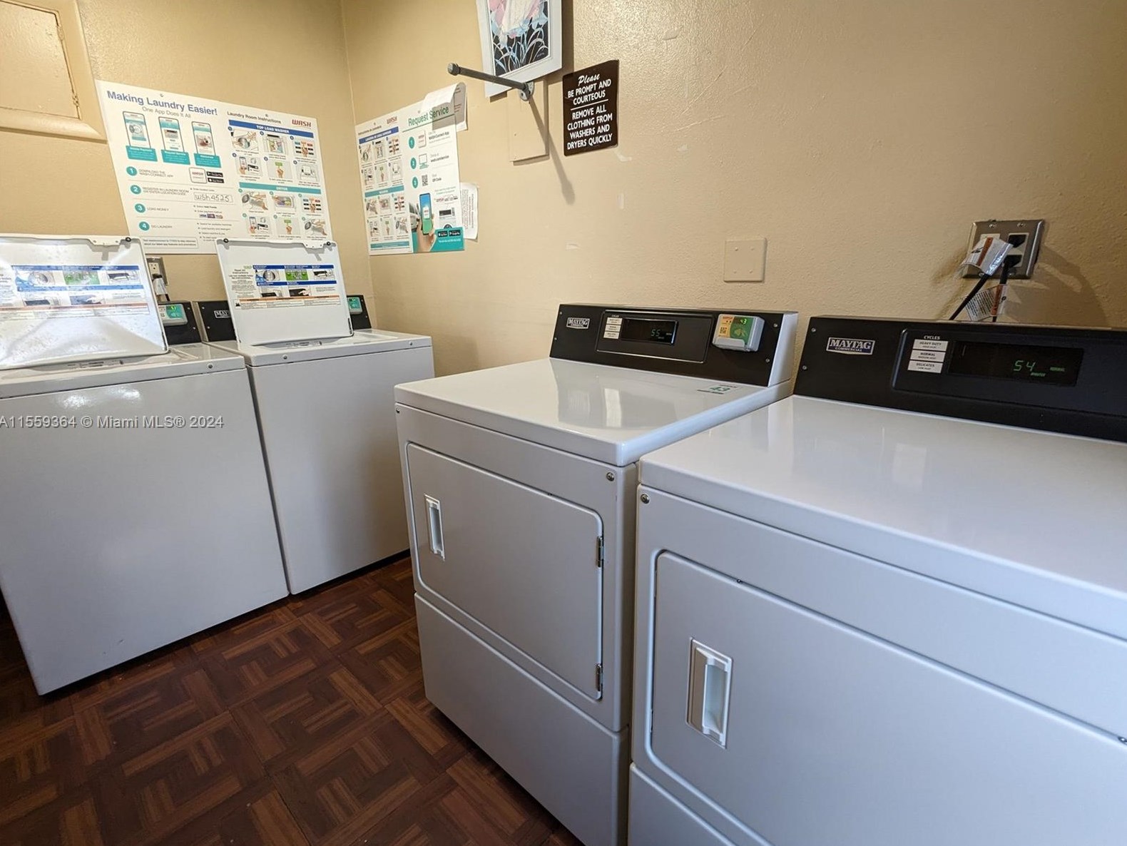 3490 Foxcroft Rd, Hollywood FL 33025-4159 exterior