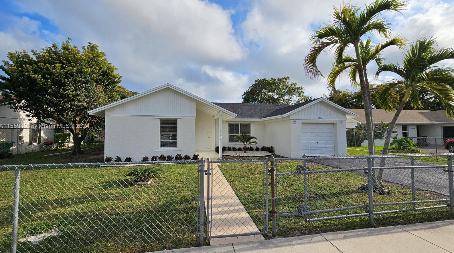11224 165th Ter, Miami, FL 33157-2726