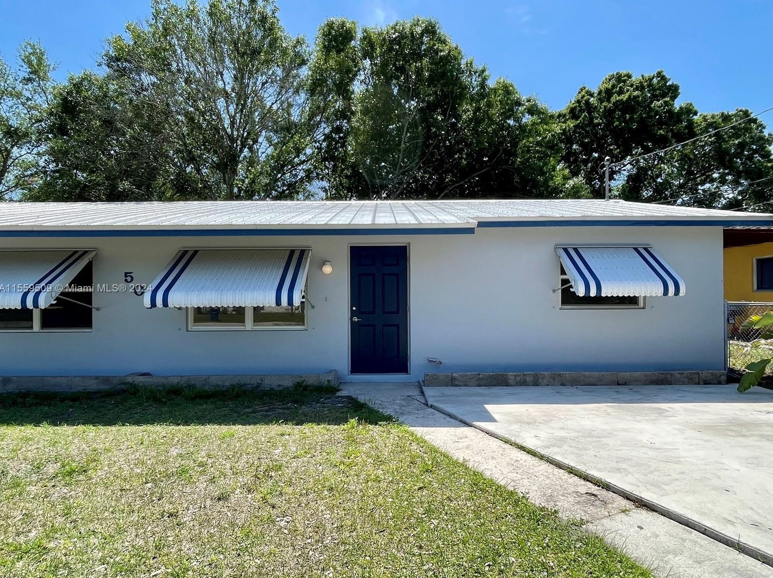 501 Azalea Ave, Fort Pierce, FL 34982-6252