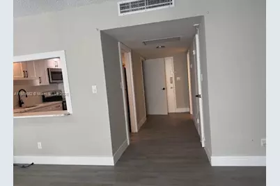 5401 Collins Ave #209, Miami Beach, FL 33140 - Photo 26