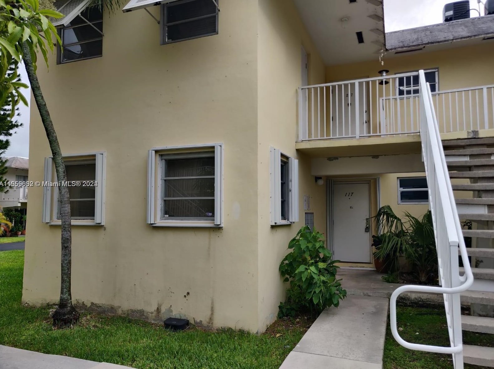 7310 82nd St, Miami, FL 33143-7405