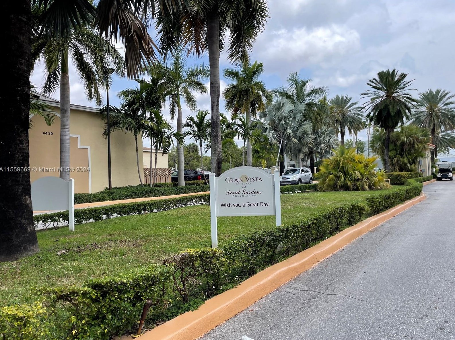 4660 79th Ave, Miami FL 33166-5433 exterior