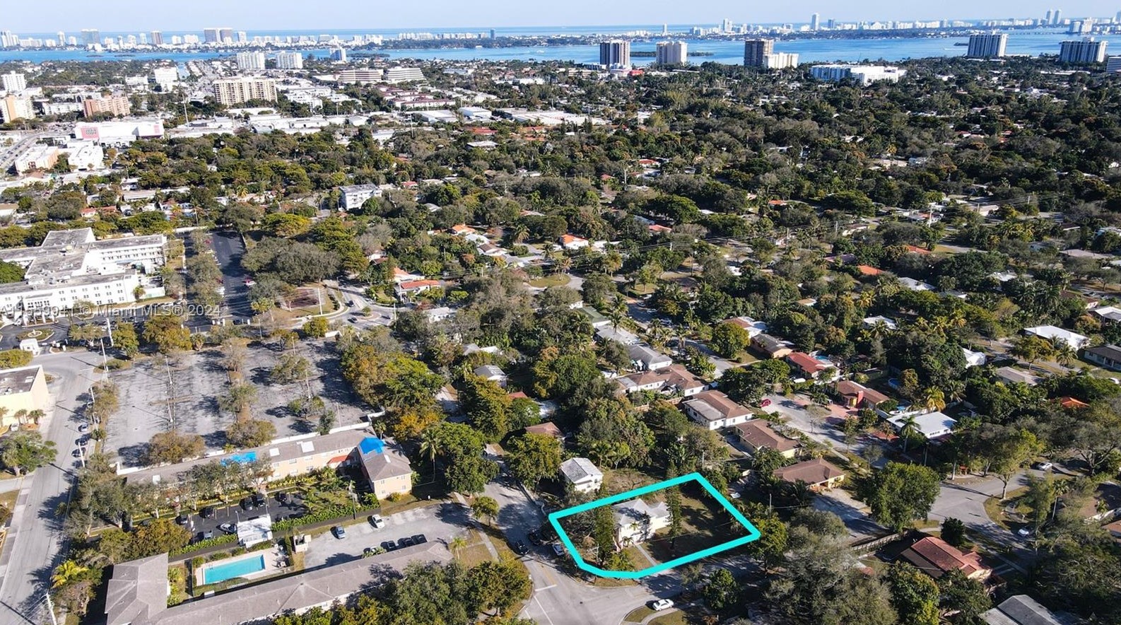 12247 9th Ave, Miami FL  33161-5701 exterior