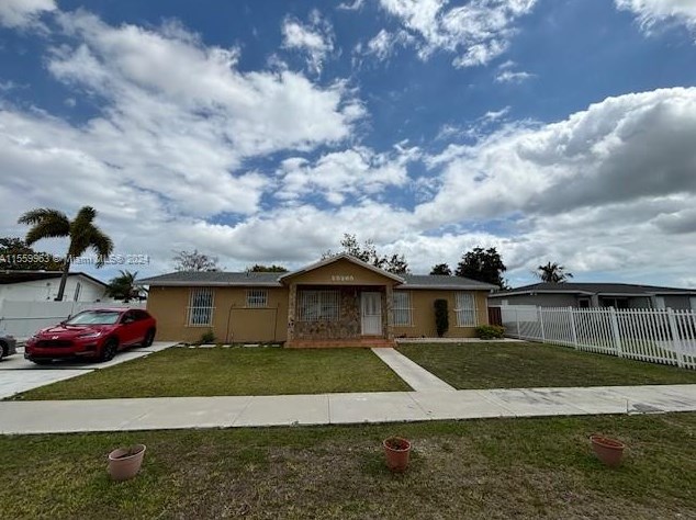 25265 124th Pl, Homestead, FL 33032-5825