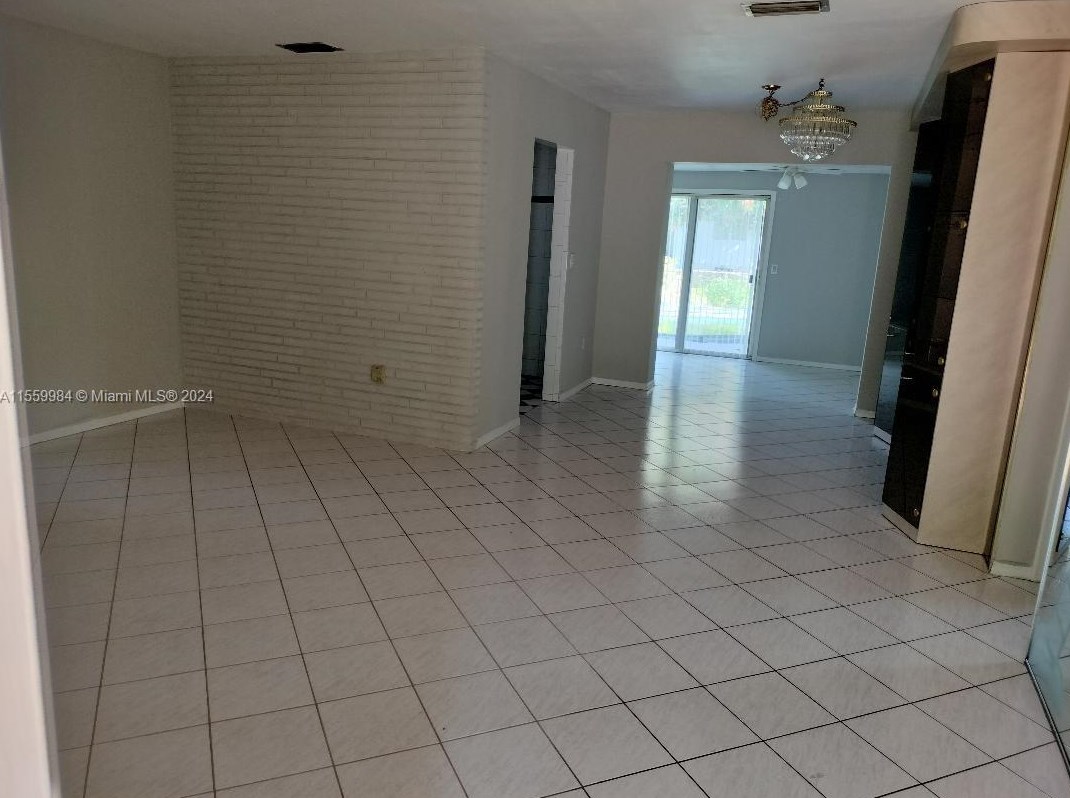 7759 Madeira St, Hollywood, FL 33023-4616