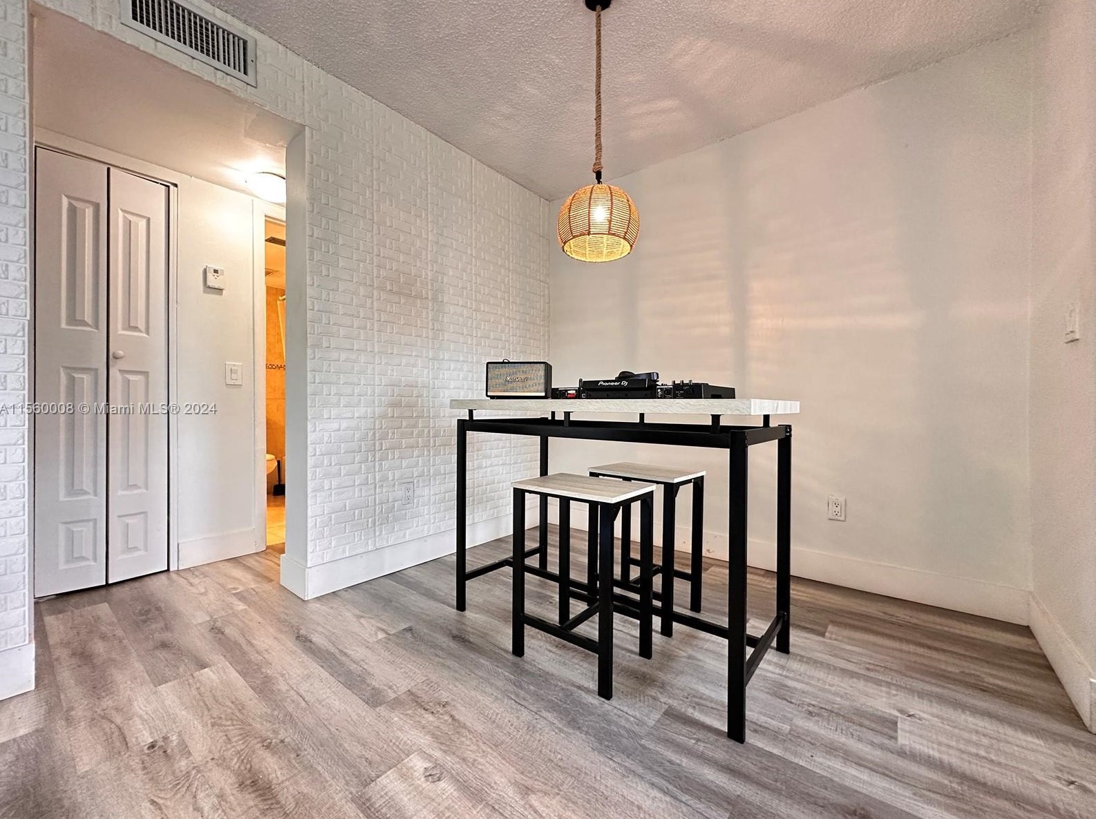 1801 S Treasure Dr Apt 404, Miami, FL 33141