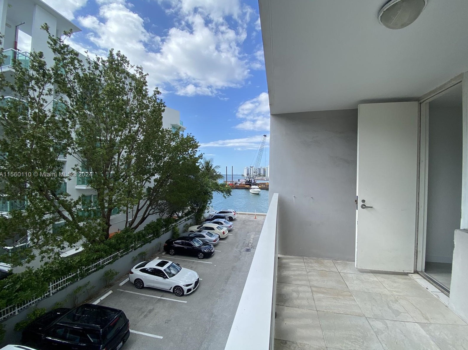 2016 Bay Dr, Miami, FL 33141-4414