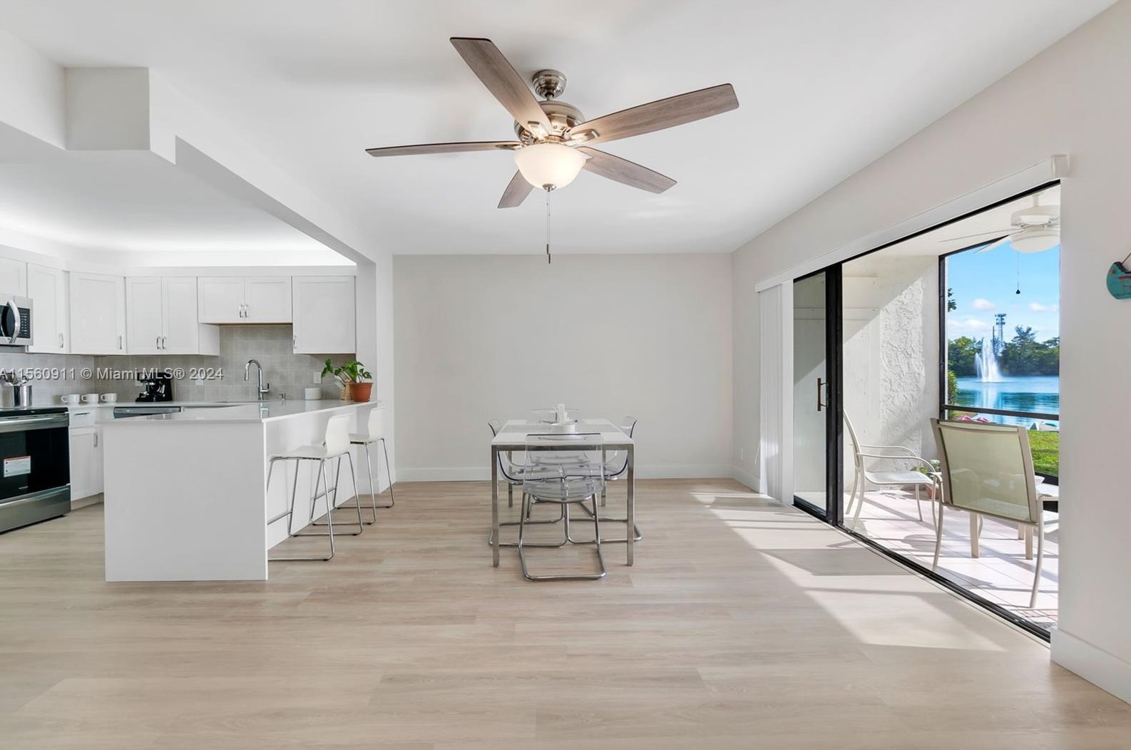 305 Liberty Ct, Pompano Beach, FL 33442-9106