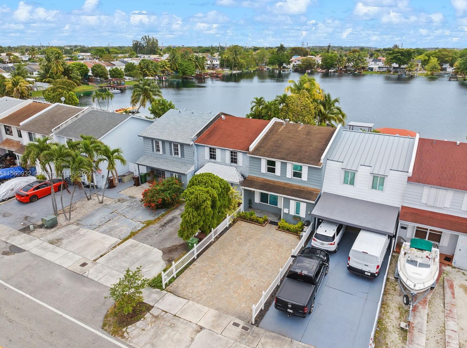 7005 W 17th Ct, Hialeah, FL 33014