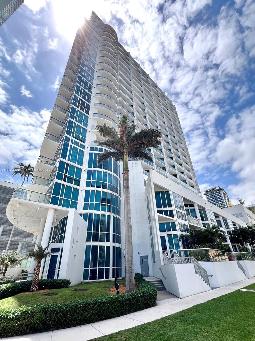 480 30th St, Miami, FL 33140-4330