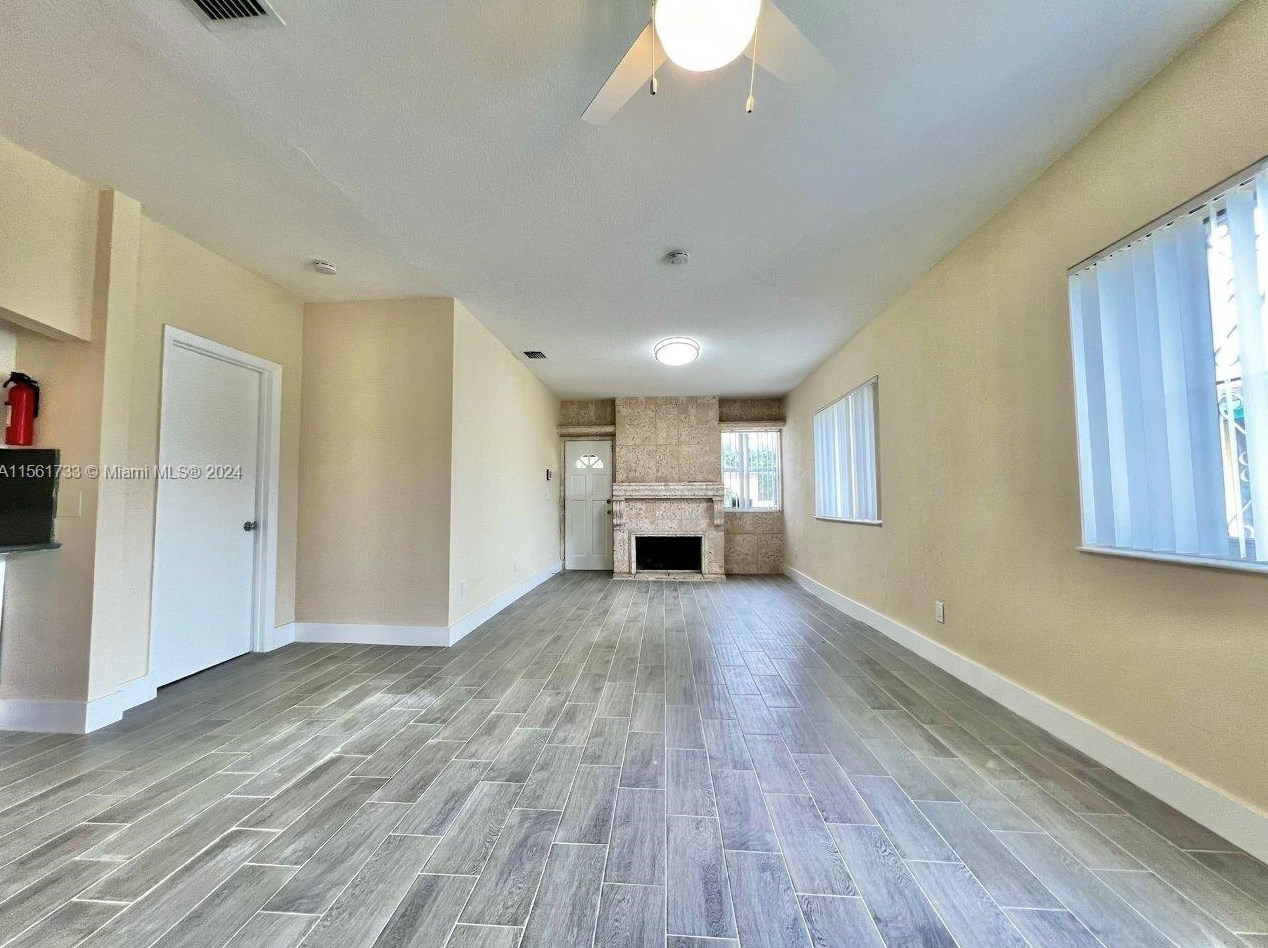 724 Ne 130th St, Miami, FL 33161
