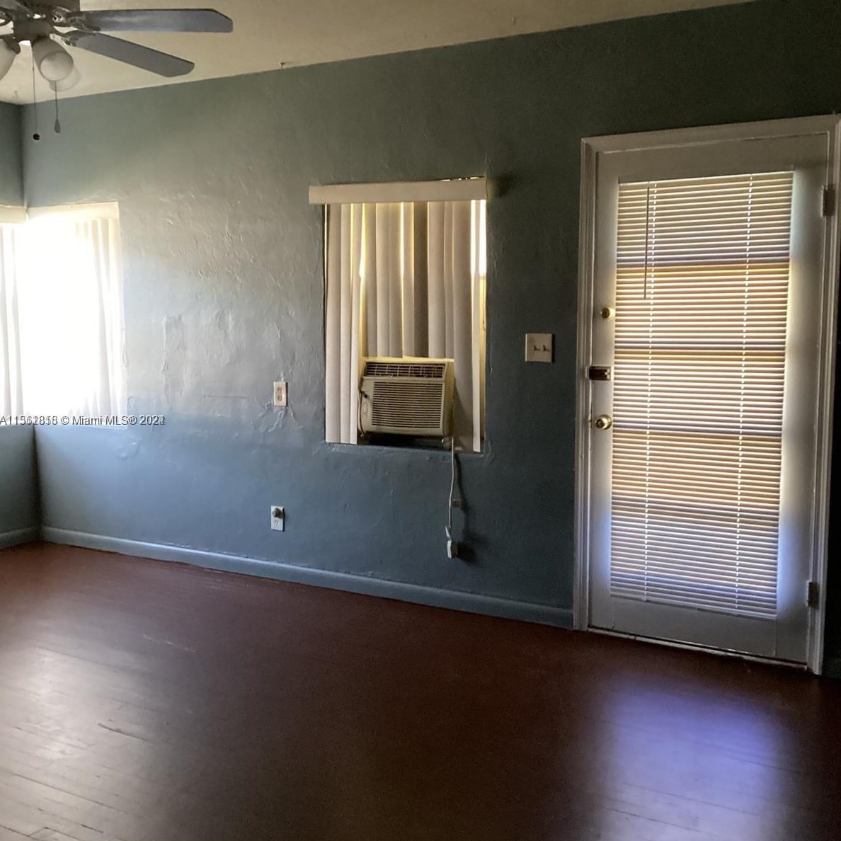 2630 Pierce St, Hollywood, FL 33020-3838