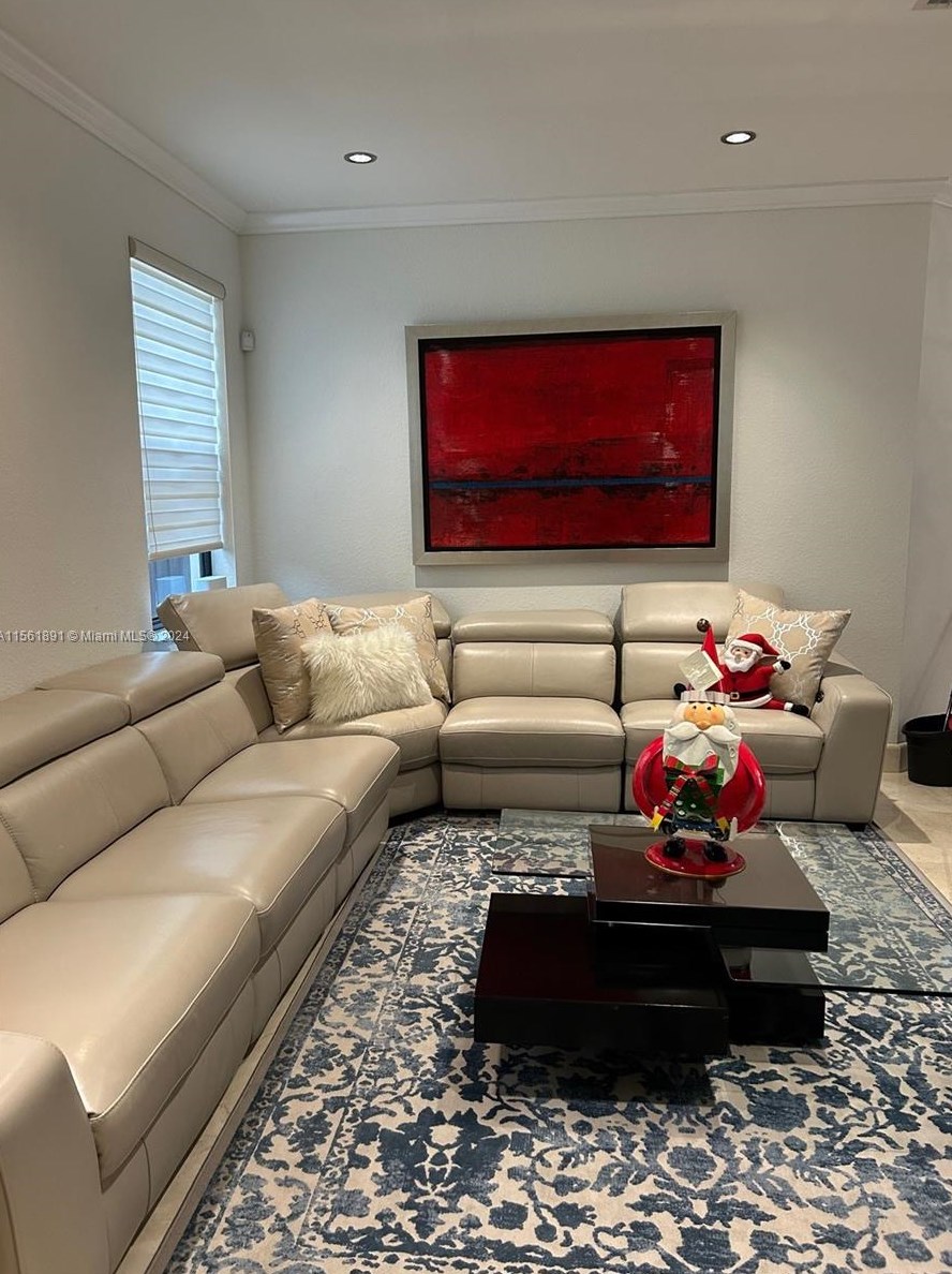 11425 88th Ln, Miami, FL 33178-2413