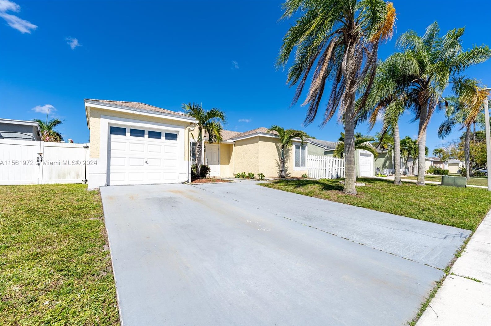 18825 Cloud Lake Cir #18825, Boca Raton, FL 33496